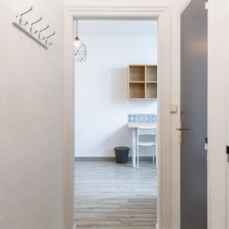 Studio Neuf Et Tranquille En Plein Coeur De Ville/Siam/Proche Tramway Zola Apartament *